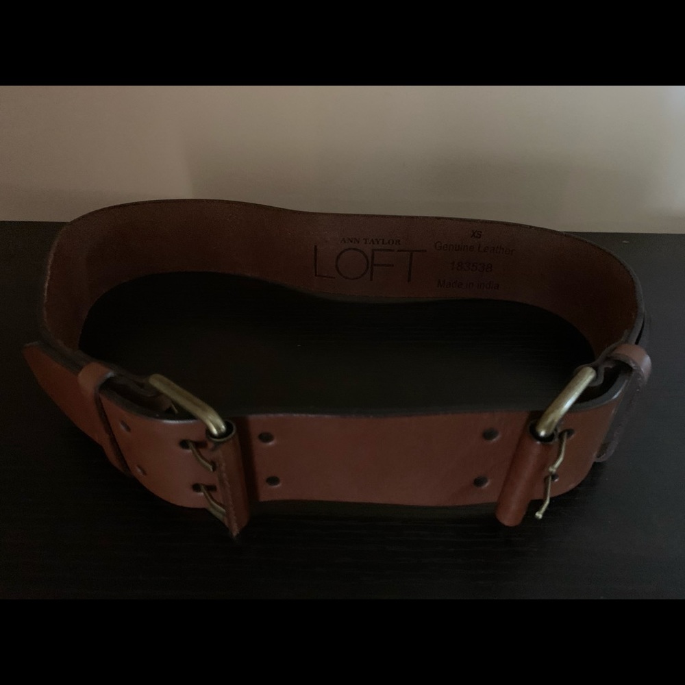 Ann Taylor Loft double buckle belt.